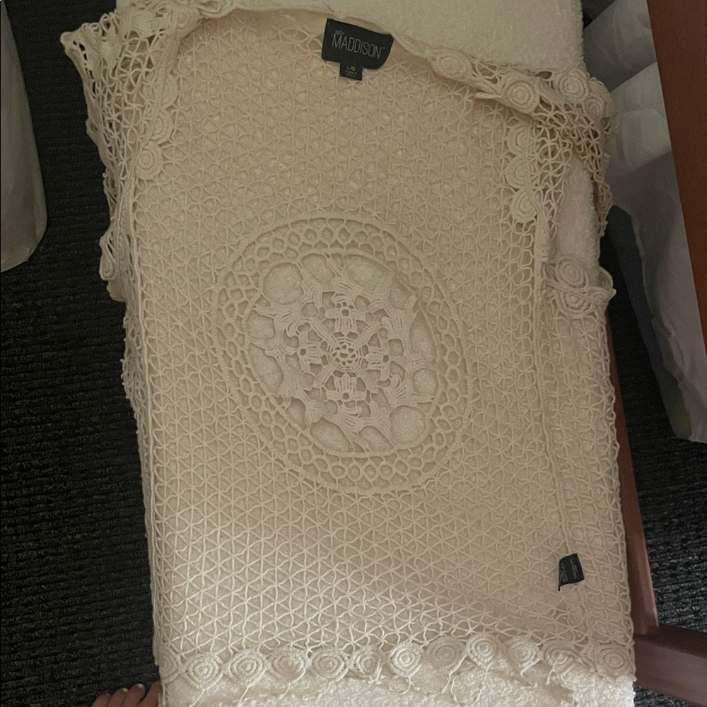 Madison Cream Lace Vest
